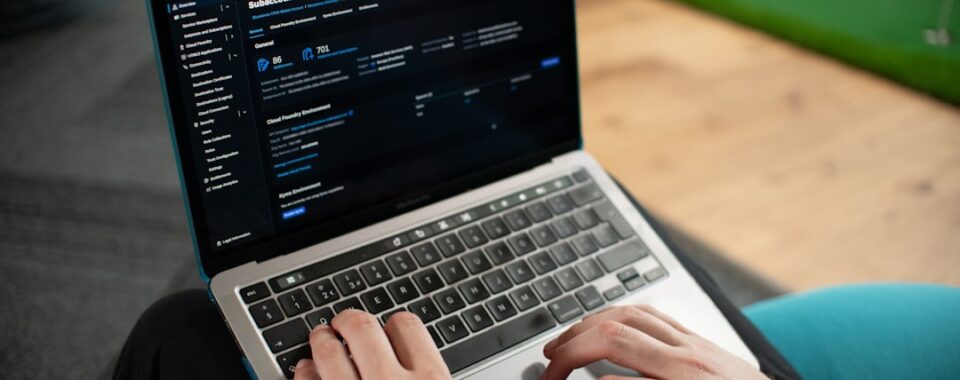 Data lakehouse architecture Databricks vs Snowflake
