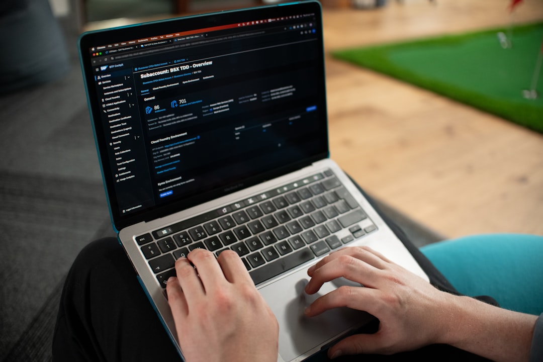 Data lakehouse architecture Databricks vs Snowflake
